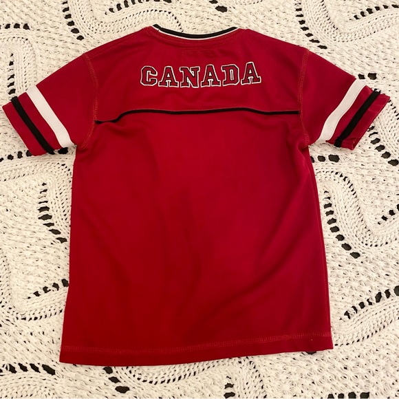 Kids Canada Jersey Maple Leaf Embroidered Rare Size 6 Canadian - Picture 5 of 8